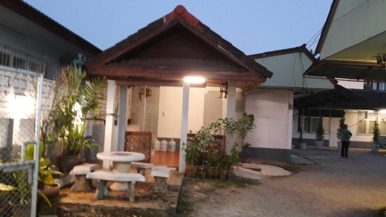 Ann Hostel Chiang Rai Exterior foto